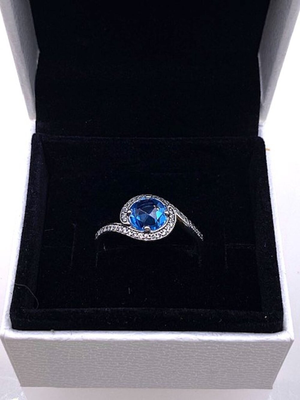 Authentic Pandora Ring Sterling Silver Blue Crystal CZ S925 ALE Size 7 1/2 Box
